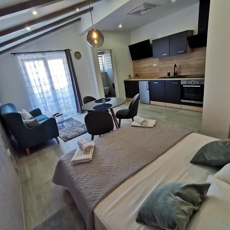 New Nikolina 4 Star Διαμέρισμα Mali Lošinj Εξωτερικό φωτογραφία