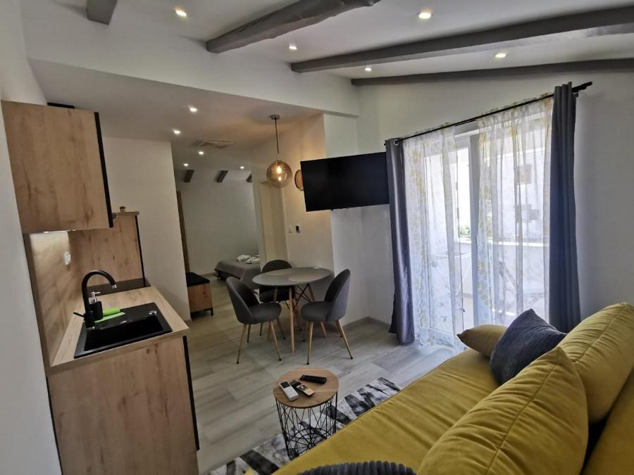 New Nikolina 4 Star Διαμέρισμα Mali Lošinj Εξωτερικό φωτογραφία