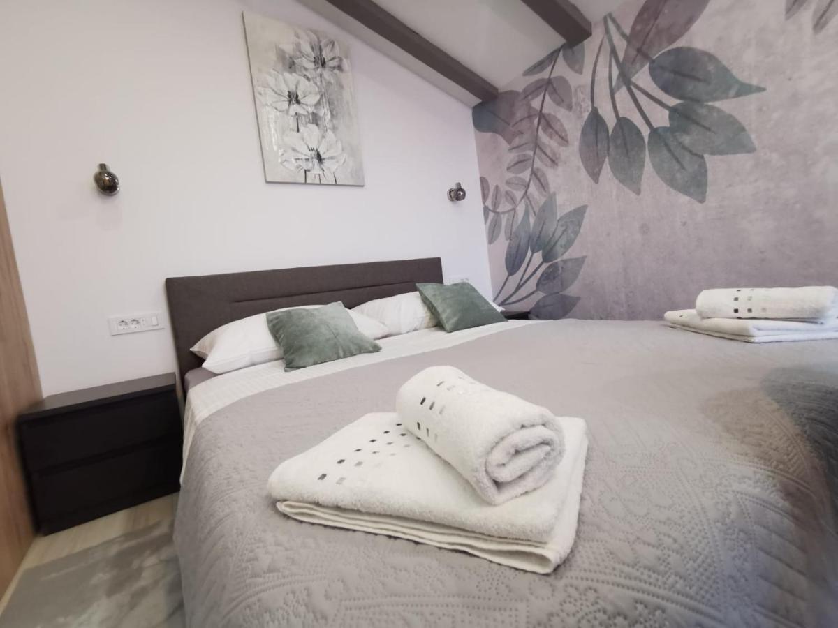 New Nikolina 4 Star Διαμέρισμα Mali Lošinj Εξωτερικό φωτογραφία